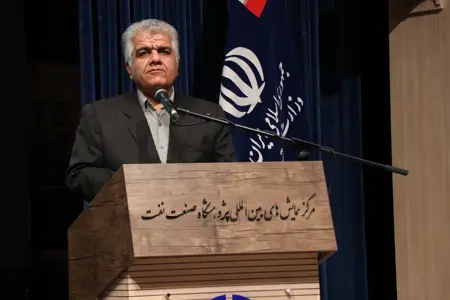 Sarir Sanat Tam’s Participation in the Petrofan Conference with a Speech by Dr. Jafar Ghaisari